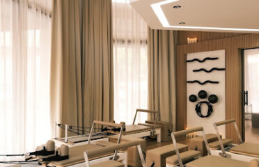 Evolv pilates studio